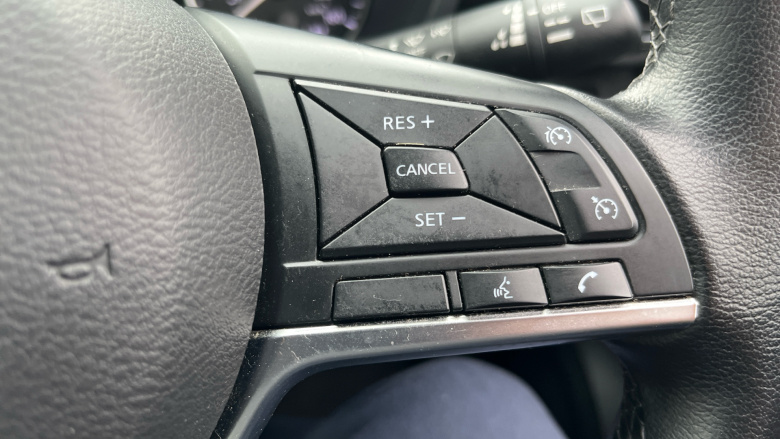 Nissan Juke 1.6 Hybrid N-Connecta 5dr Auto Hybrid Hatchback